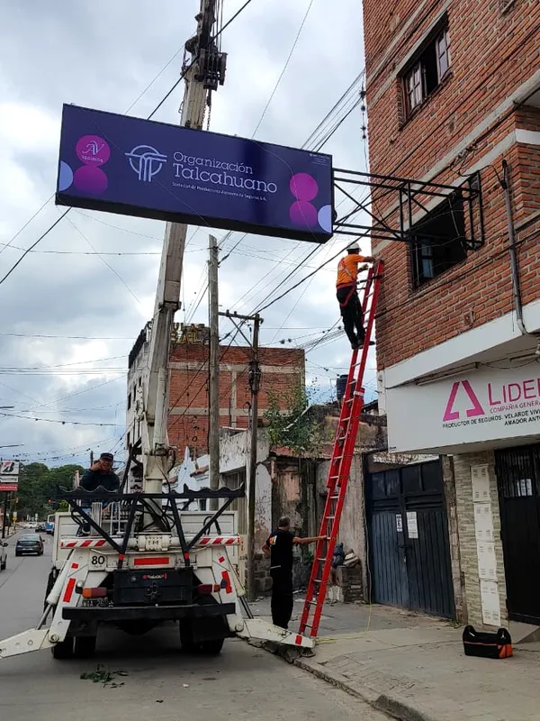 Trabajo de Cartelería realizado por RH Gráfica